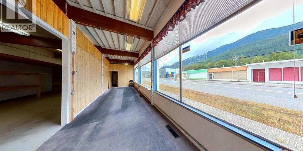 176 5TH STREET Kitimat Photo 4 176 5TH STREET Kitimat Photo 4